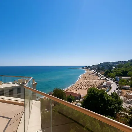 Lejlighedshotel Cabacum Pleasure Beachfront - 50m To And Pool 3*