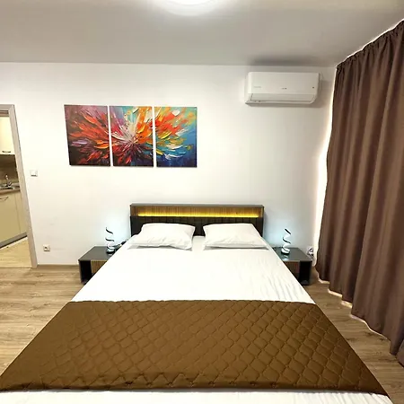Cabacum Pleasure Beachfront - 50m To And Pool 3* Varna