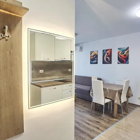 Cabacum Pleasure Beachfront - 50m To And Pool