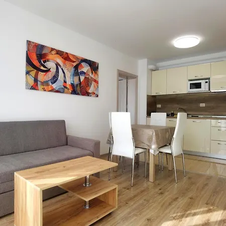 Cabacum Pleasure Beachfront - 50m To And Pool Aparthotel Varna